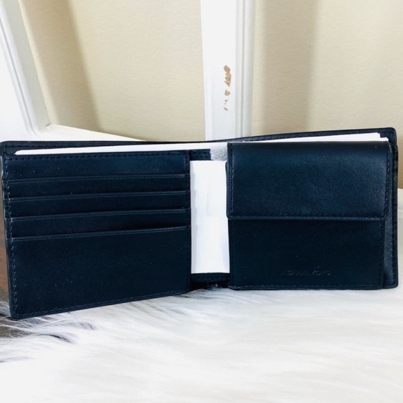 Michael Kors Cooper Billfold Men’s Wallet with Coin Pocket - Picture 8 of 16